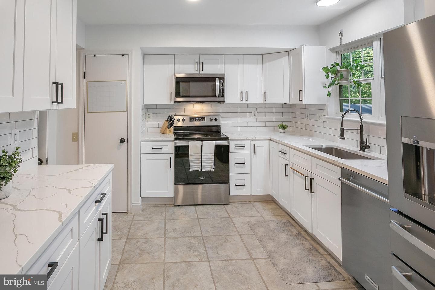 10103 Sassafras Woods Court photo 3