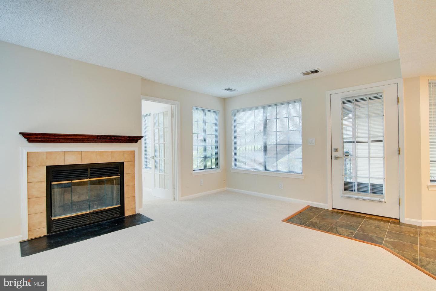 6006 Curtier Drive #d photo 8