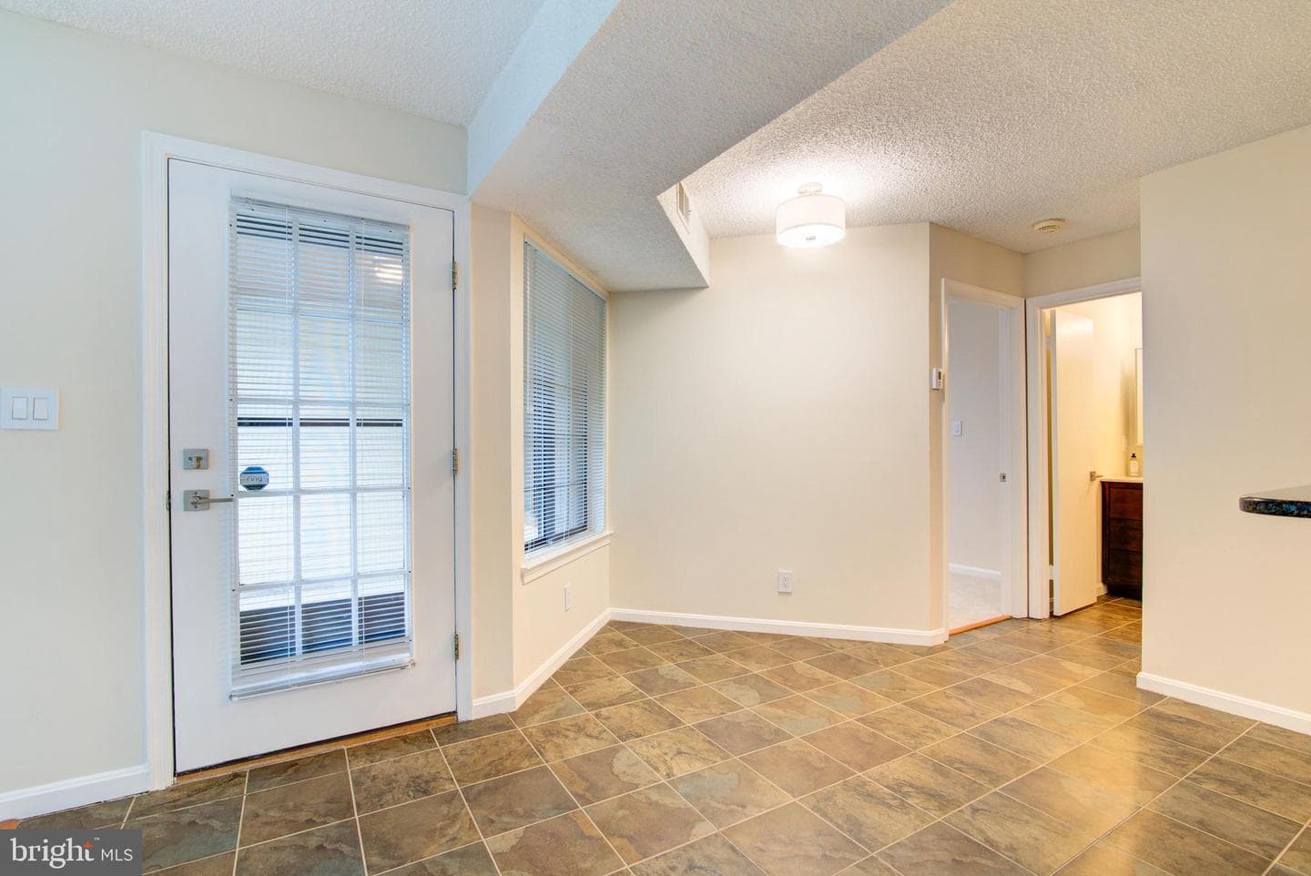 6006 Curtier Drive #d photo 9