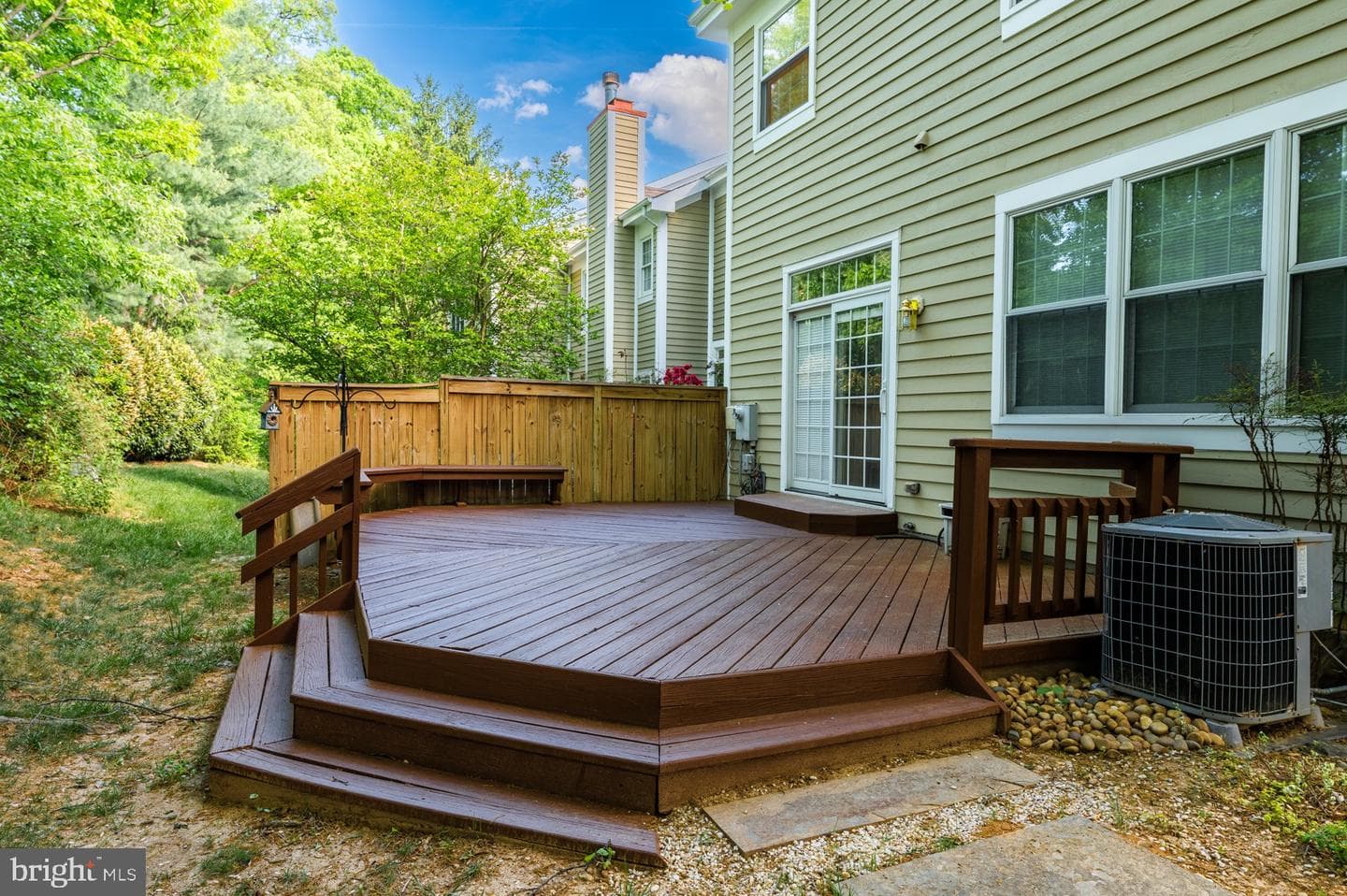 1211 Woodbrook Ct photo 4
