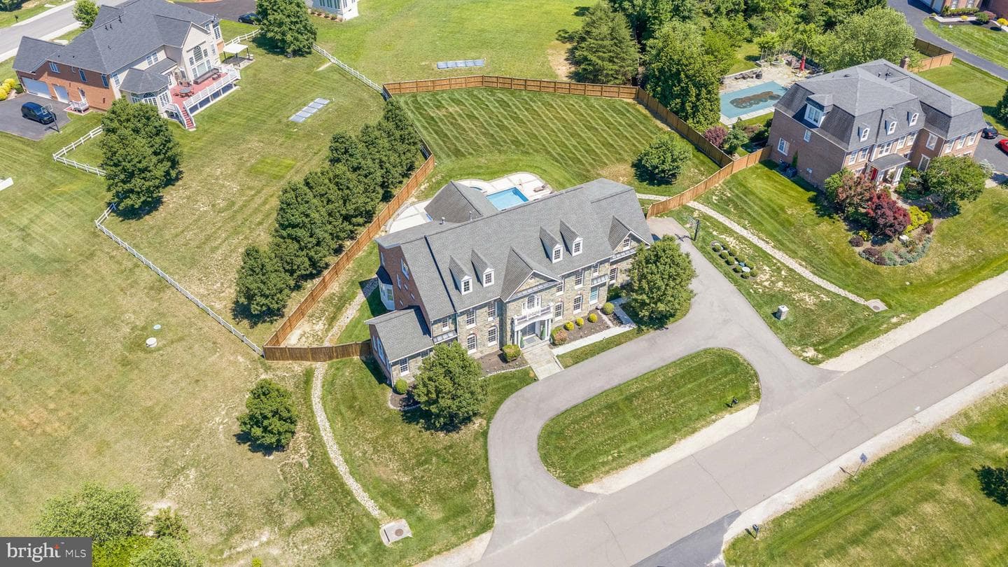 9311 Occoquan Overlook Drive photo 15