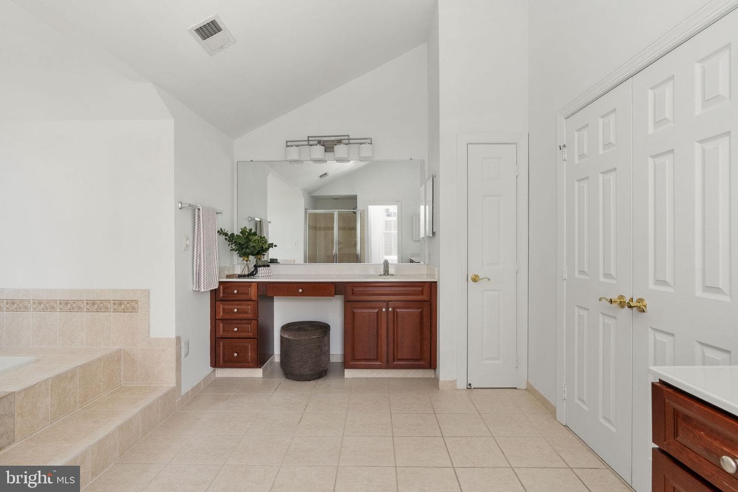 9311 Occoquan Overlook Drive photo 89