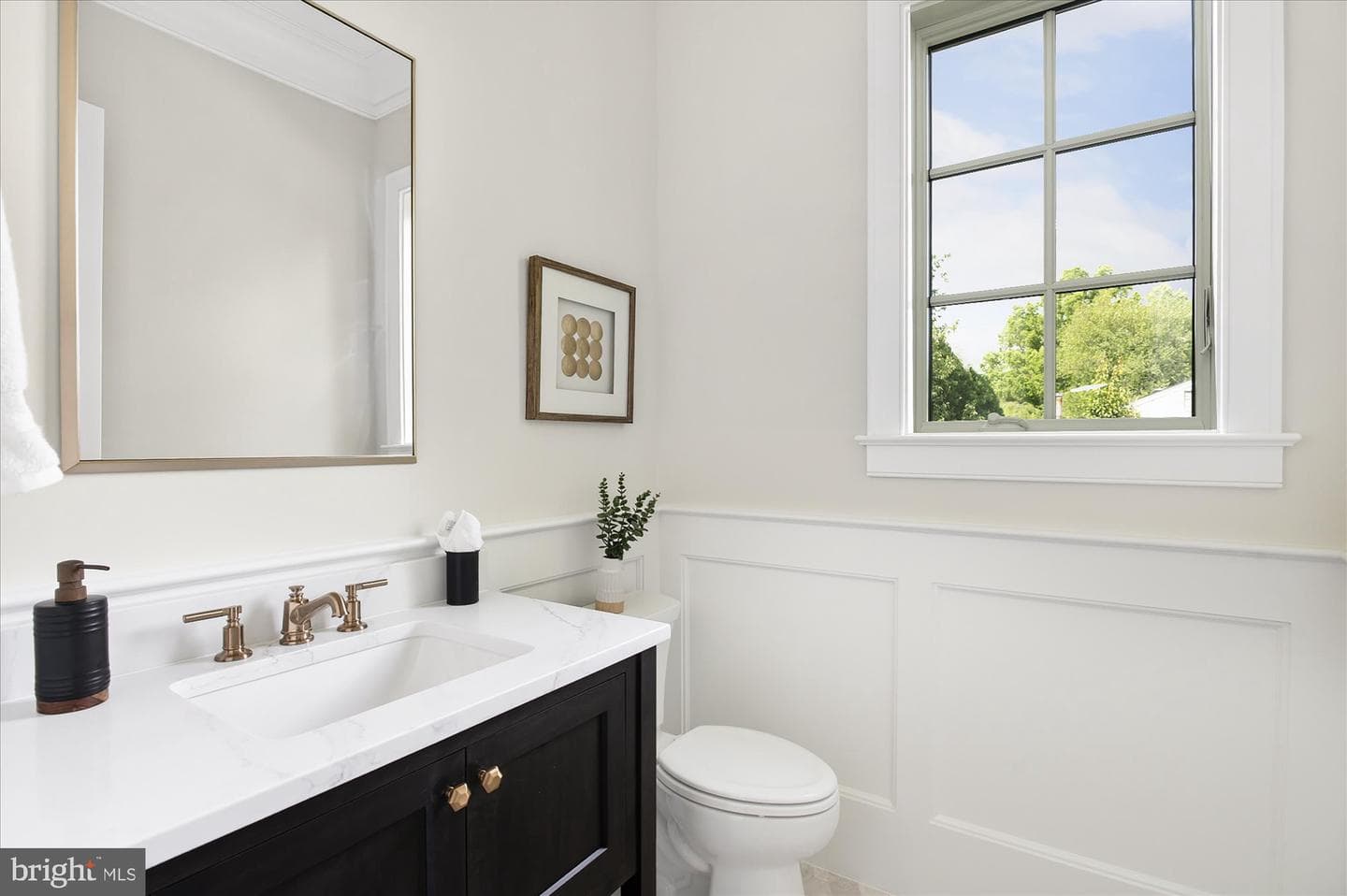 1800 Monza Road photo 17