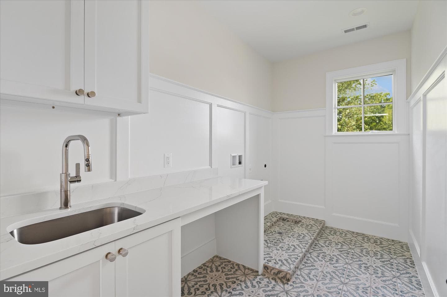 1800 Monza Road photo 50