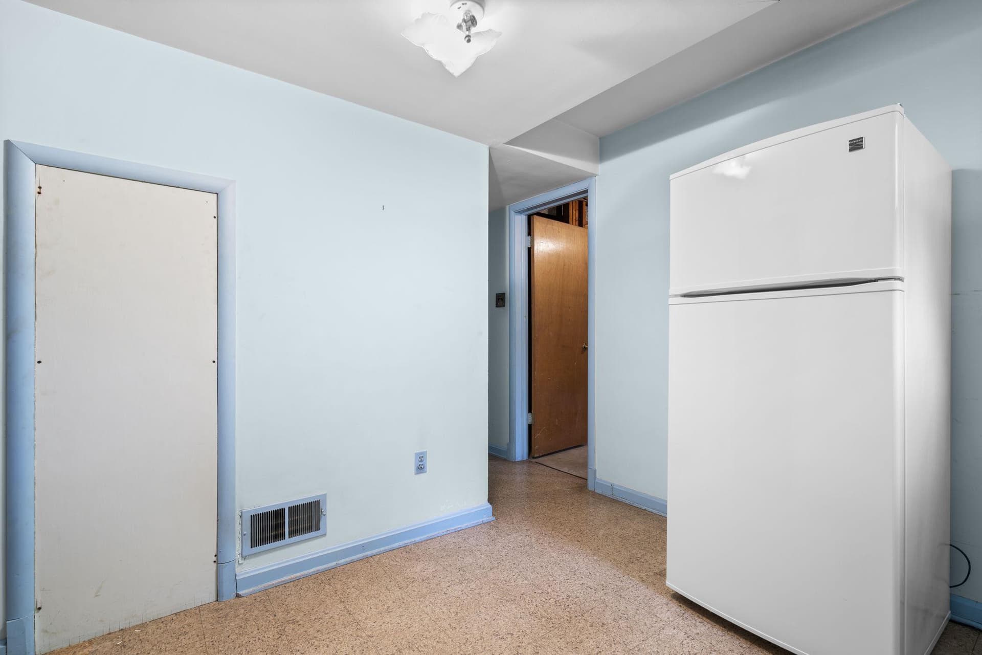 7429 Westwood Park Lane photo 27