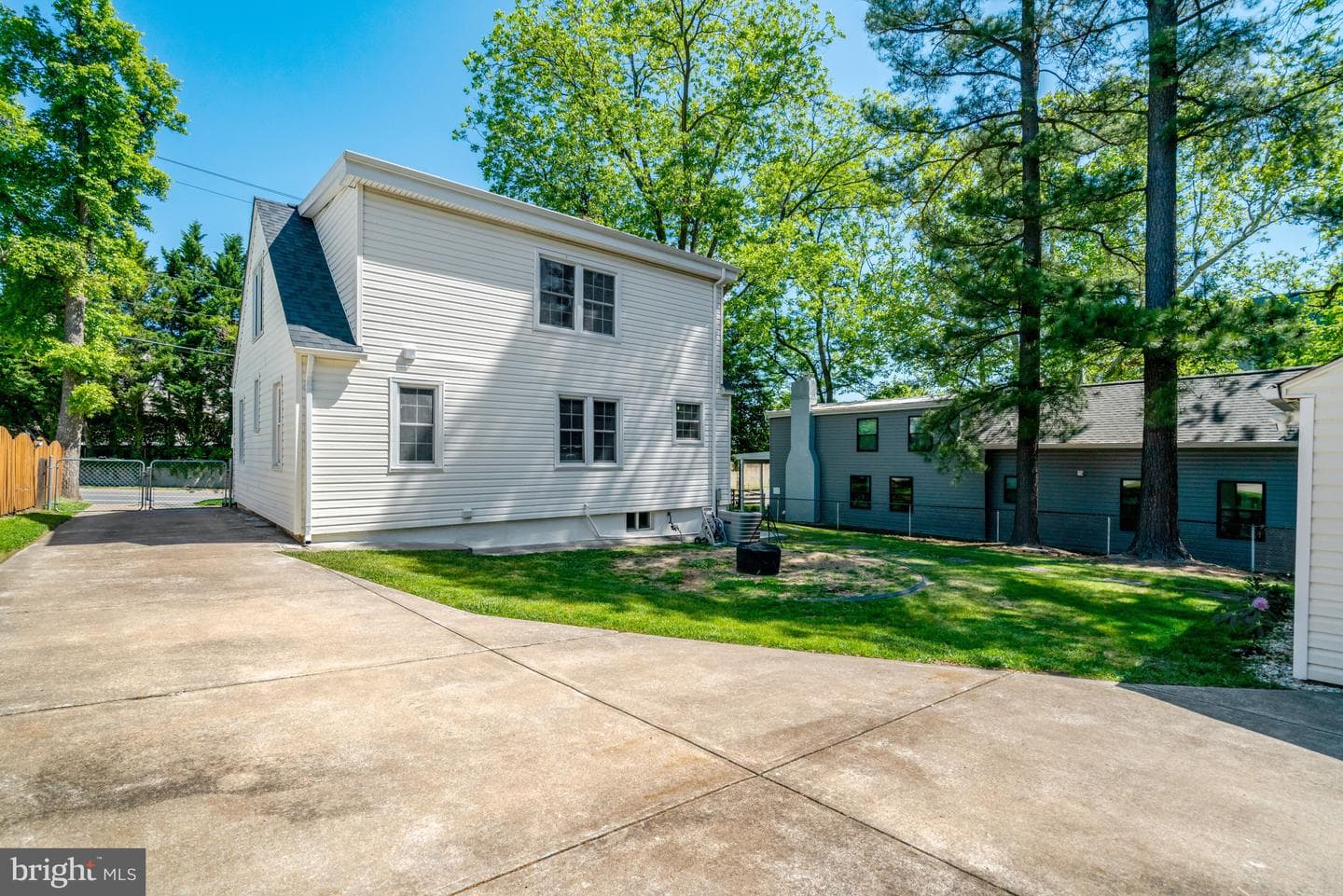 3107 Memorial Street photo 36