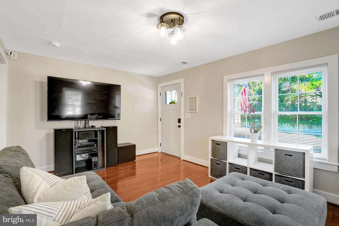 3107 Memorial Street photo 9