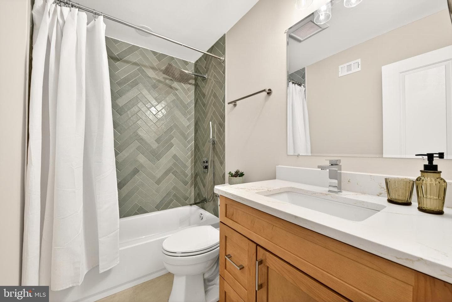 1816 Ivy Oak Square #47 photo 22