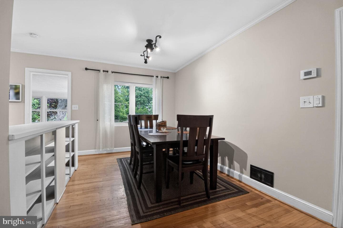 4429 Park photo 10