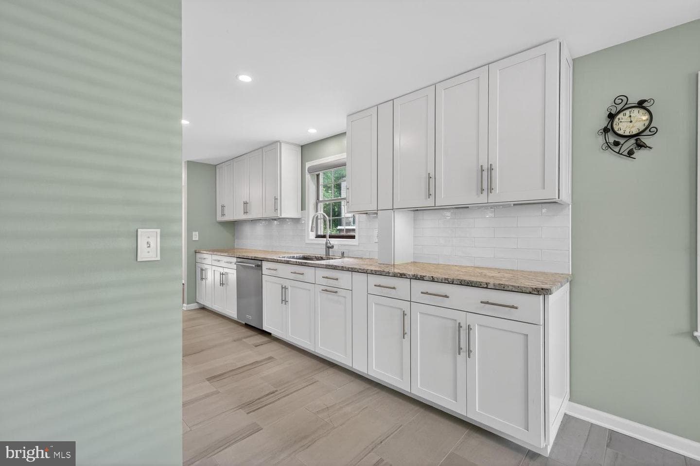 6059 Clerkenwell Court photo 21
