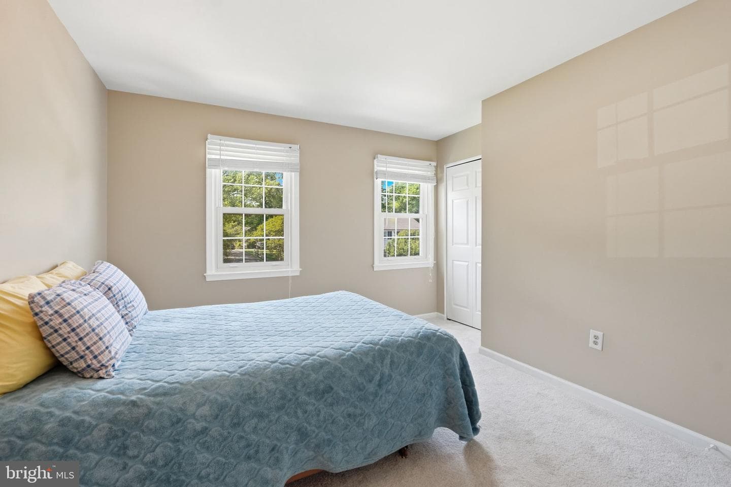 5947 Burnside Landing Drive photo 29