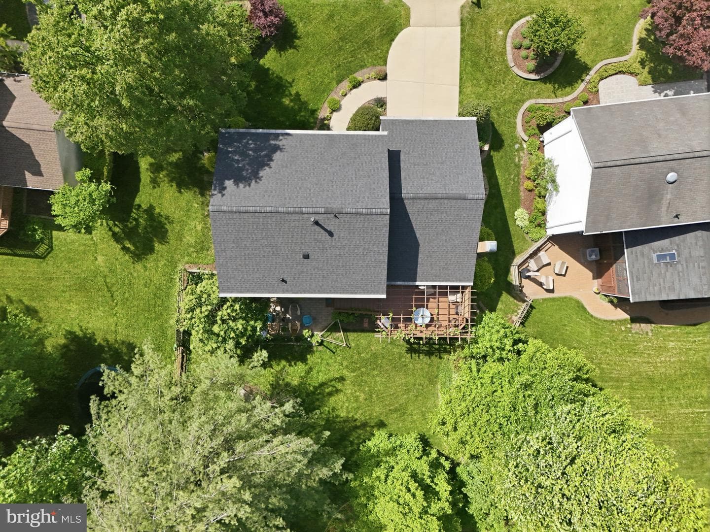 5947 Burnside Landing Drive photo 49