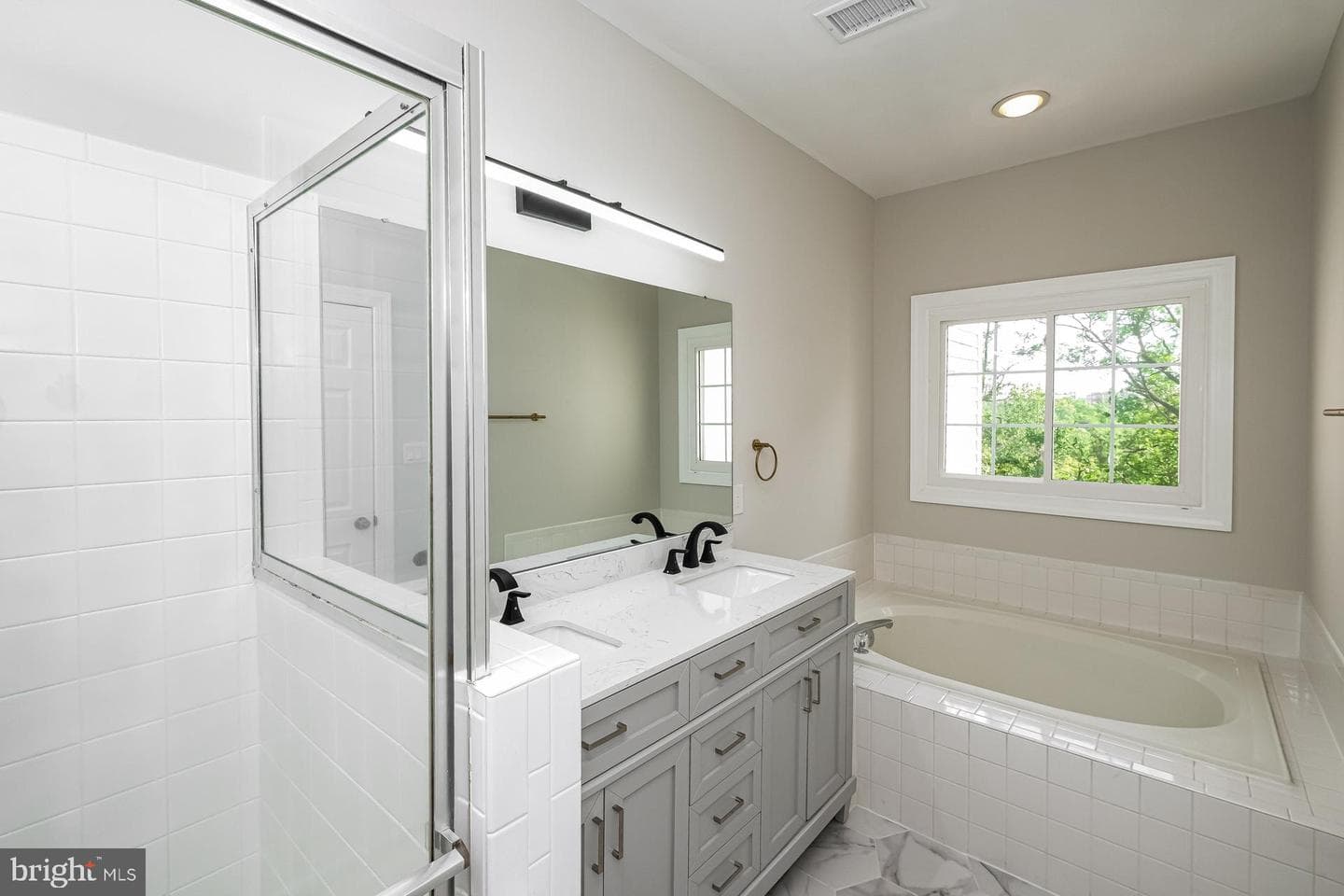 6270 Levi Court photo 6