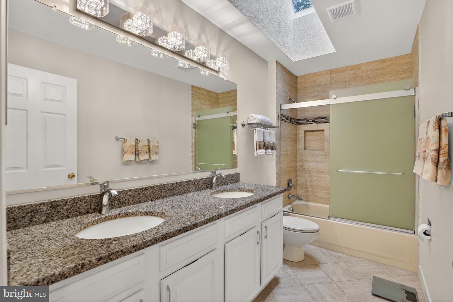 8844 Silverline Drive photo 33