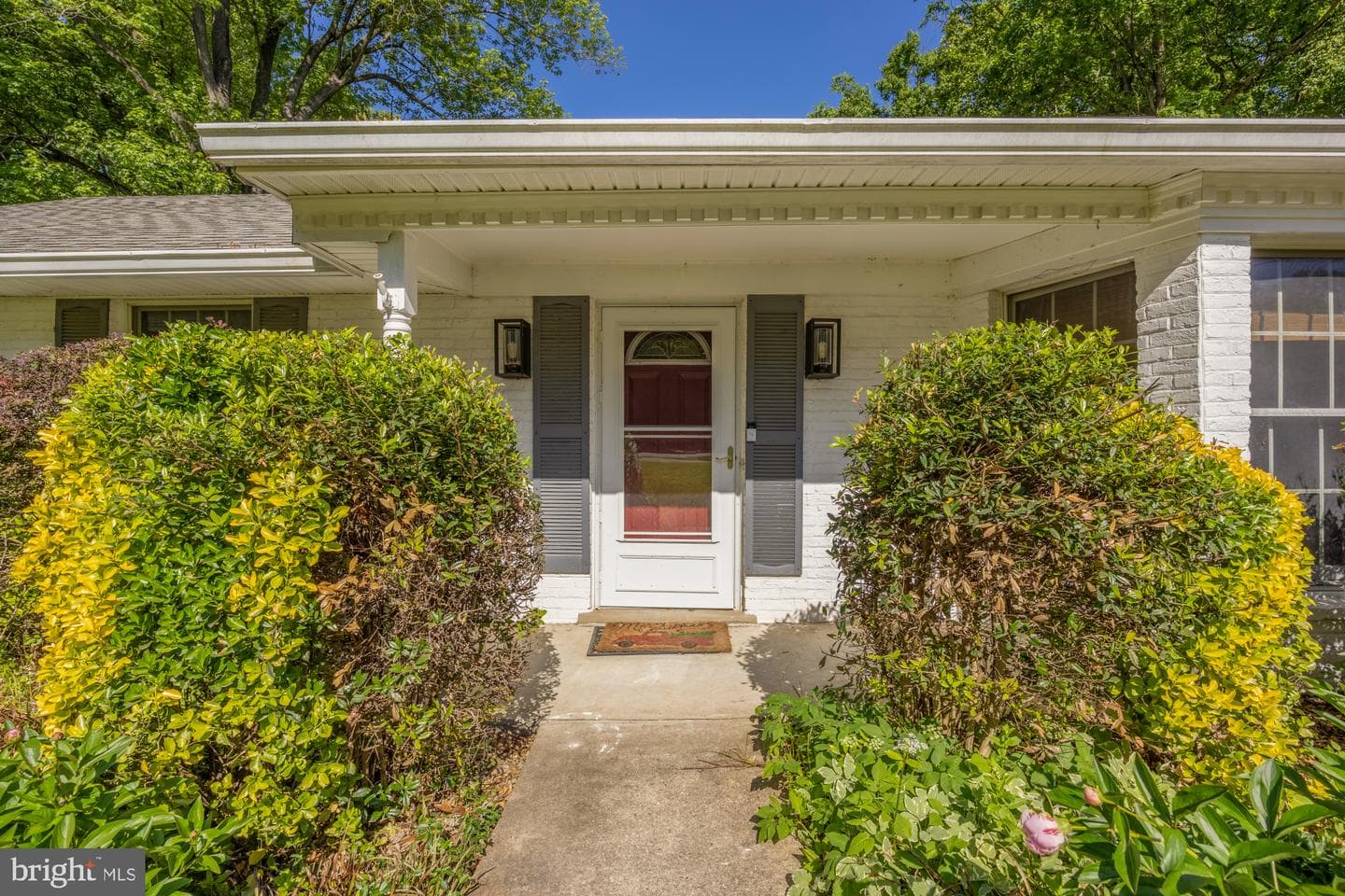 4721 Pickett Road photo 2