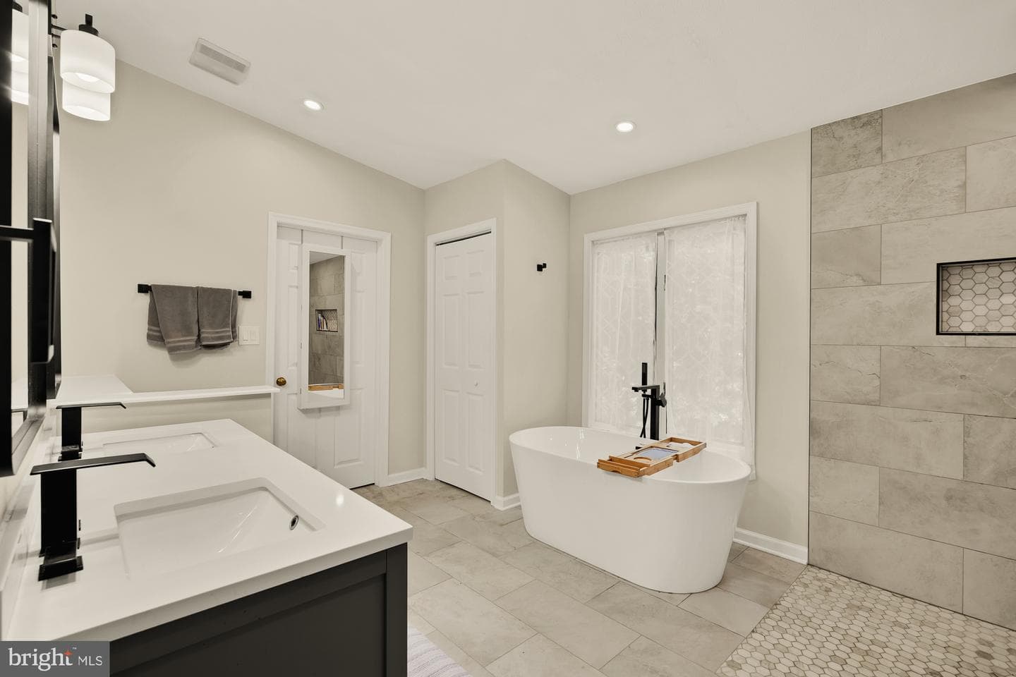 4721 Pickett Road photo 26