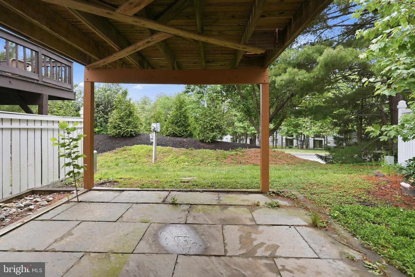 1686 Oaktree Court photo 18