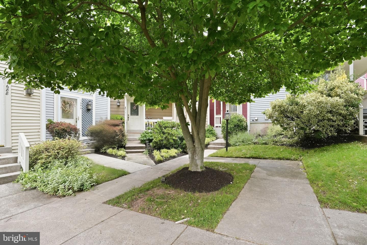 1686 Oaktree Court photo 19