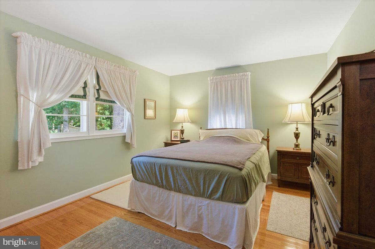 4703 Exeter Street photo 12