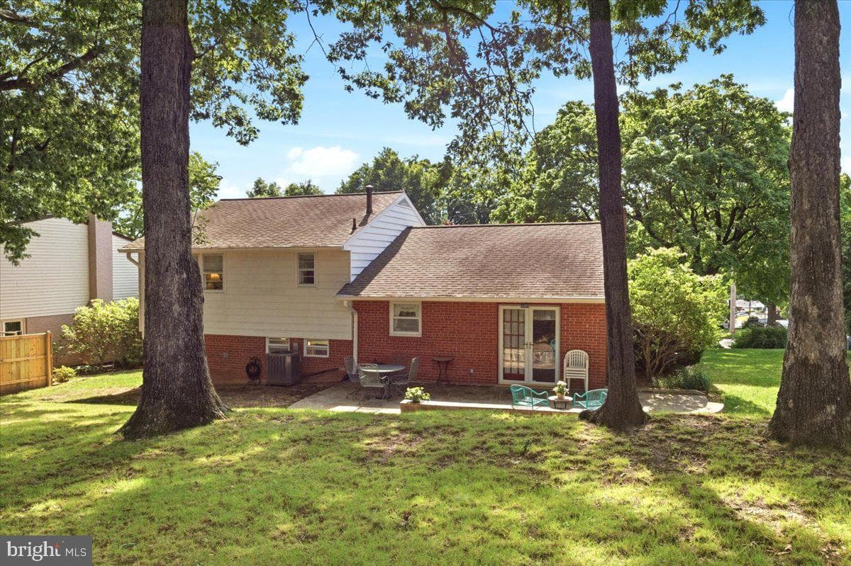 4703 Exeter Street photo 25