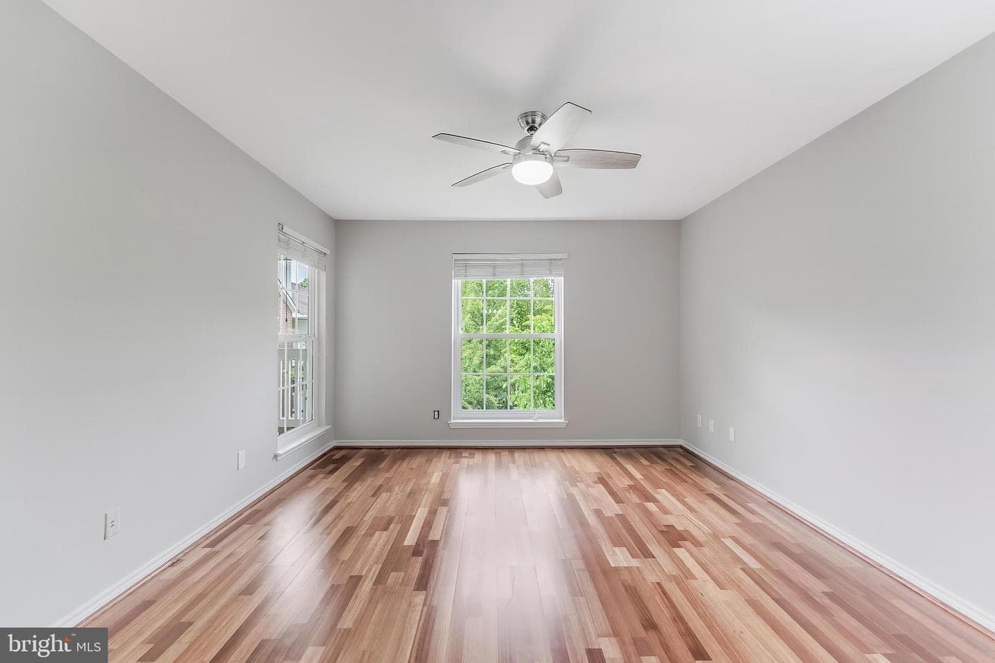 1532 Lincoln Way #301b photo 11