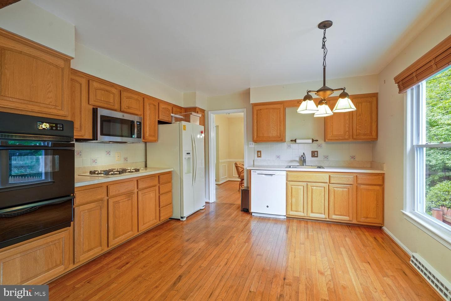 3709 Camelot Drive photo 11