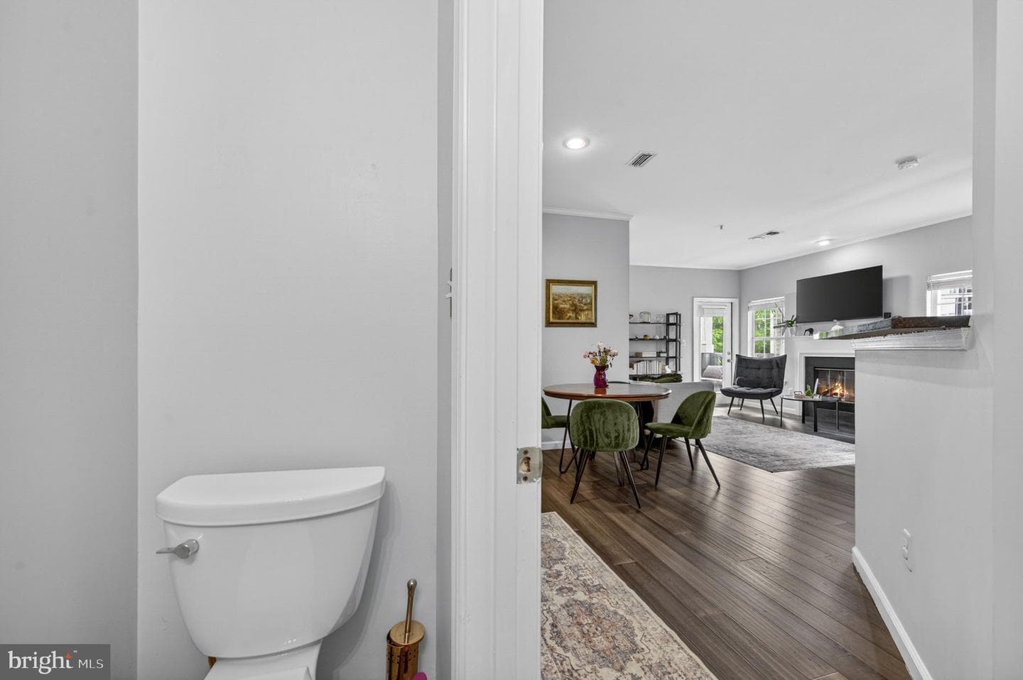 1708 Lake Shore Crest Dr # 23 photo 41