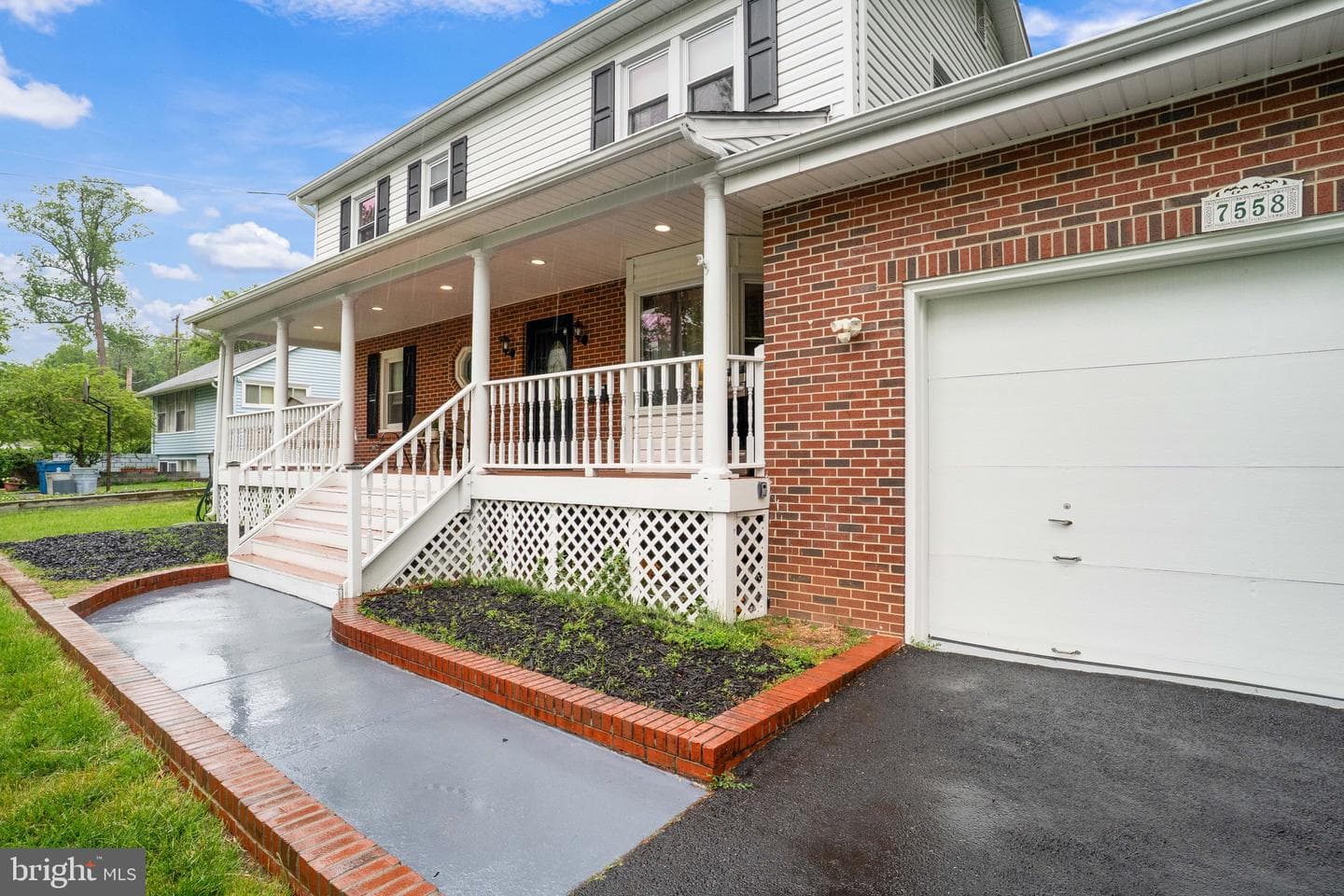 7558 Park Lane photo 3