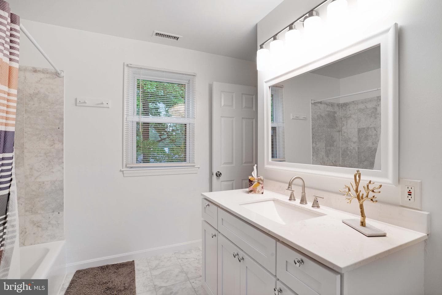7558 Park Lane photo 35