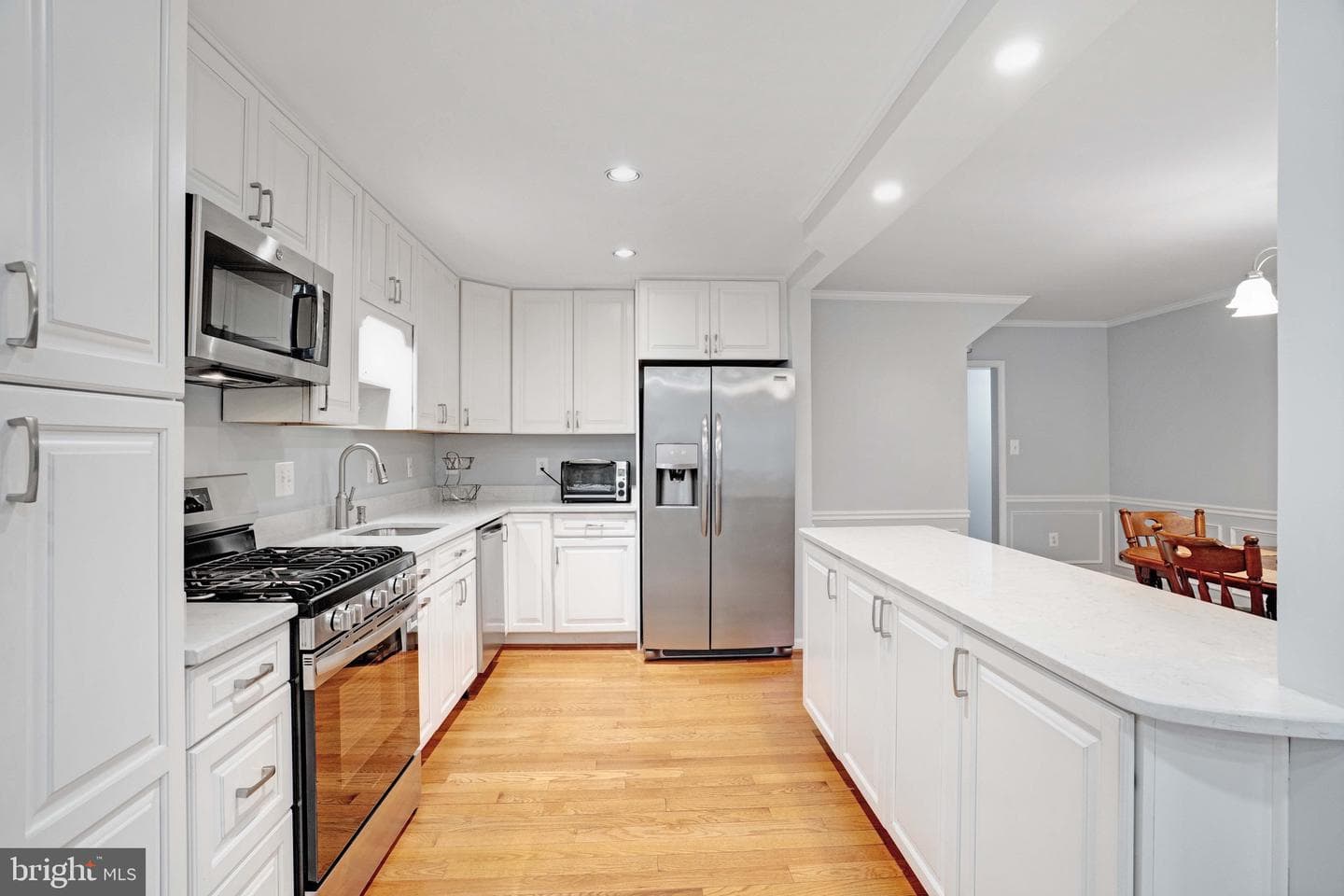 7558 Park Lane photo 6