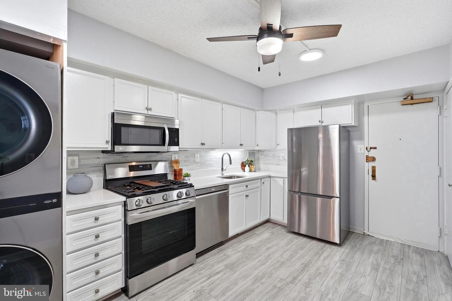 3705 S George Mason Dr # 1203S photo 13