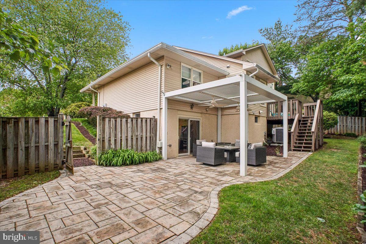 10033 Glencroft Ct photo 52