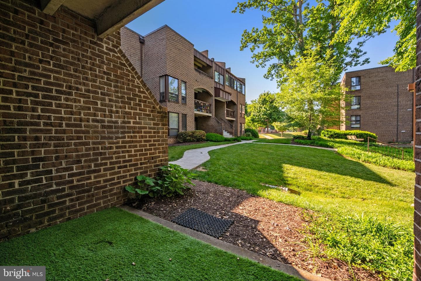 11240 Chestnut Grove Square #157 photo 6