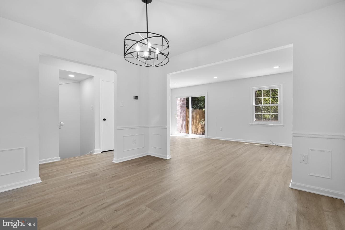 4543 Pinecrest Heights Drive photo 10