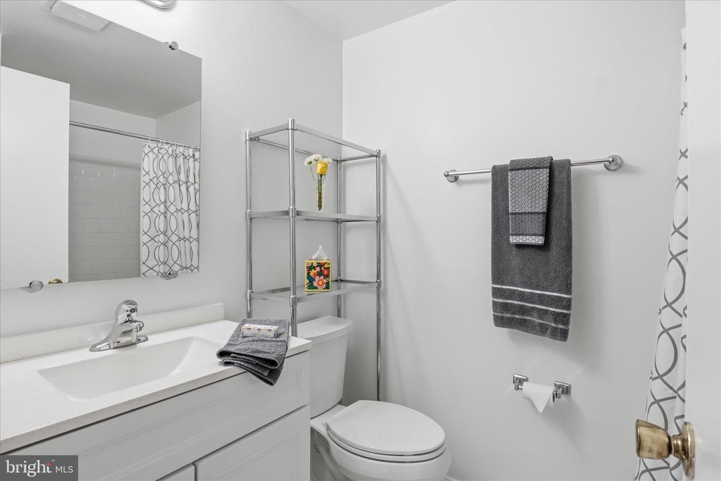 5967 New England Woods Drive photo 24