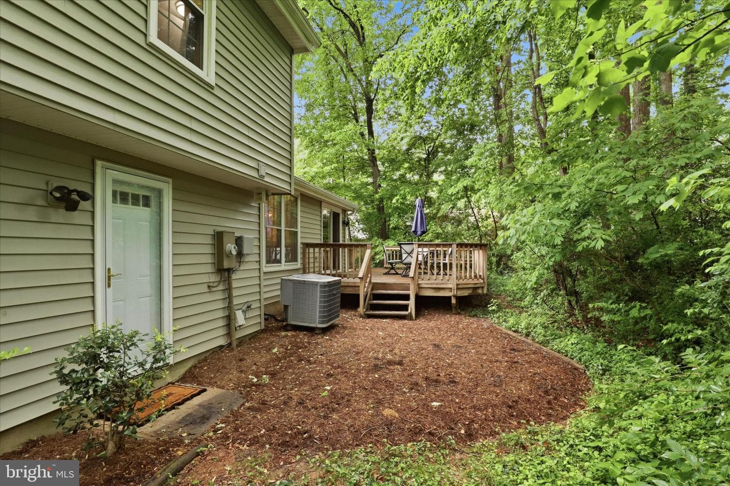5967 New England Woods Drive photo 34