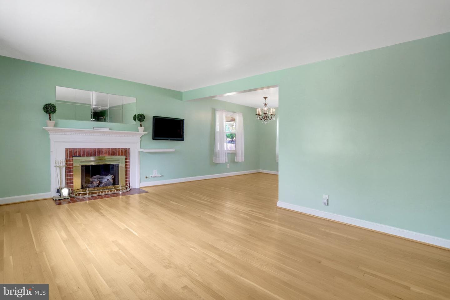 4515 Kling Drive photo 5
