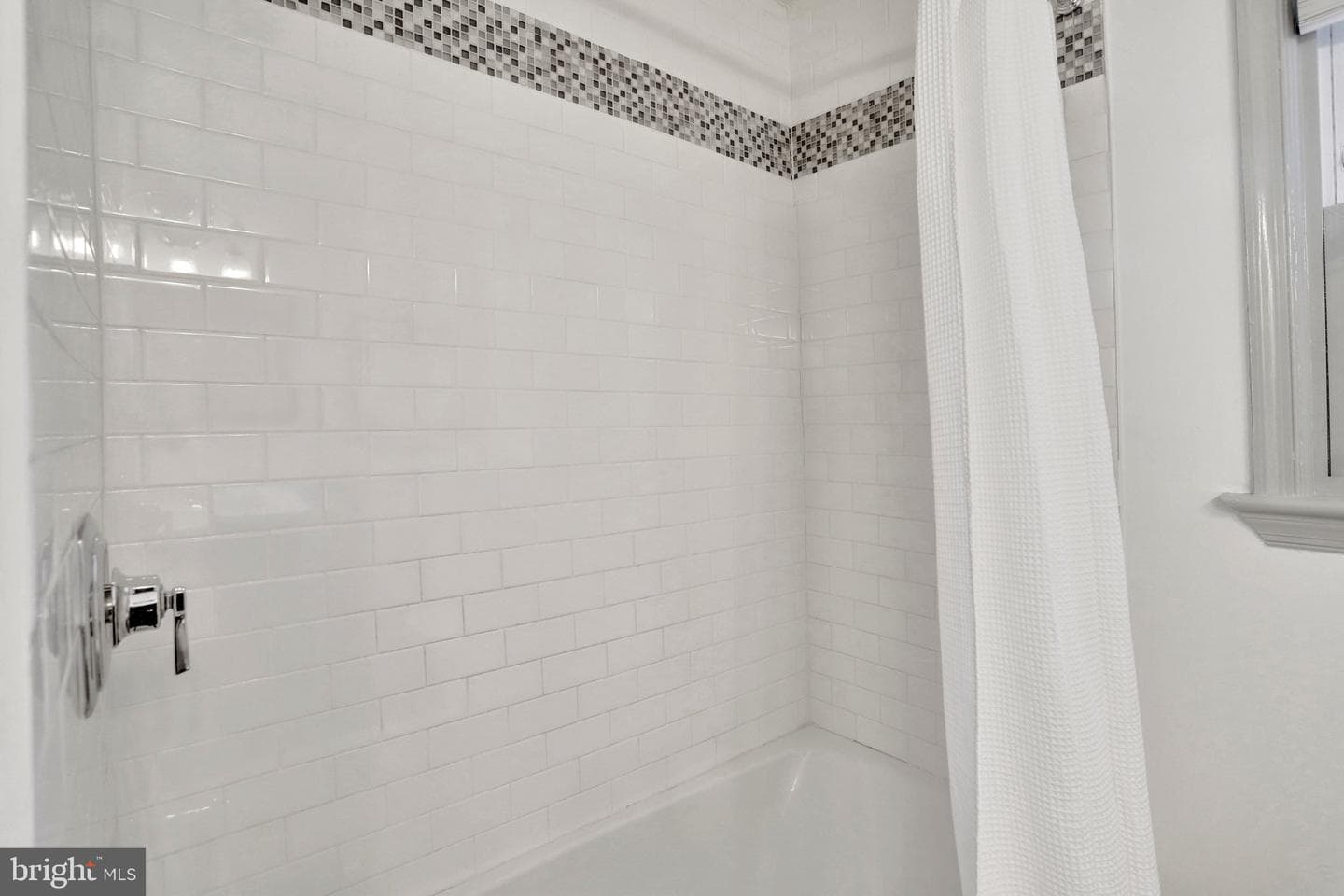 8906 Dogue Drive photo 33
