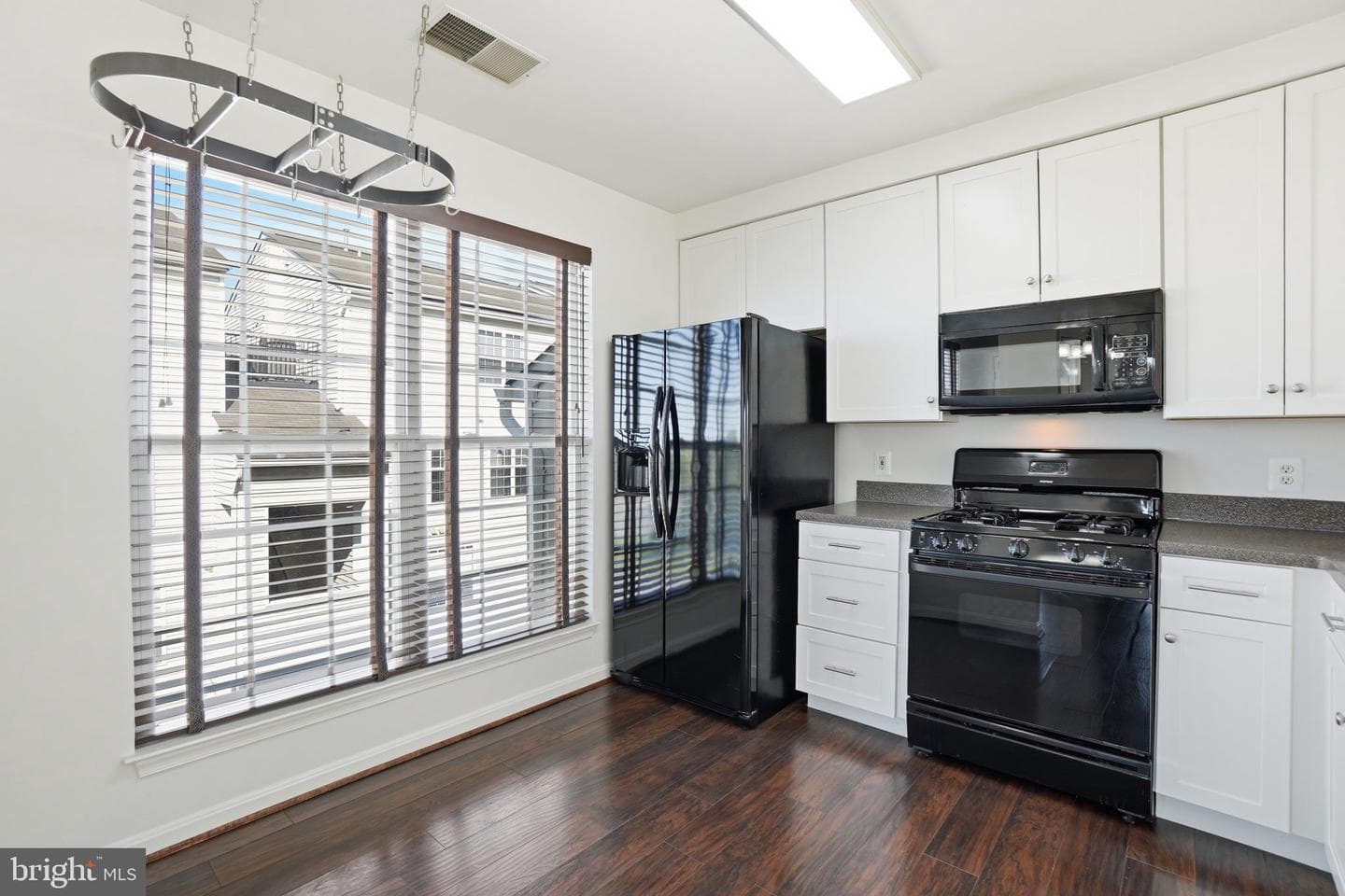 2494 Quick Street #303 photo 3