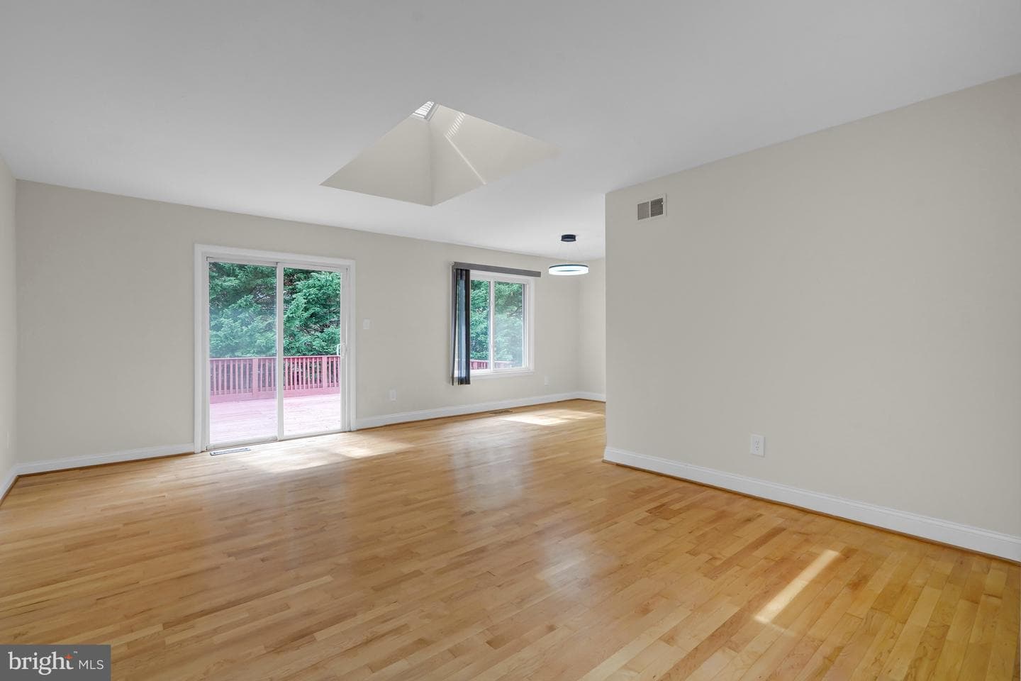 2230 Chestertown Drive photo 10