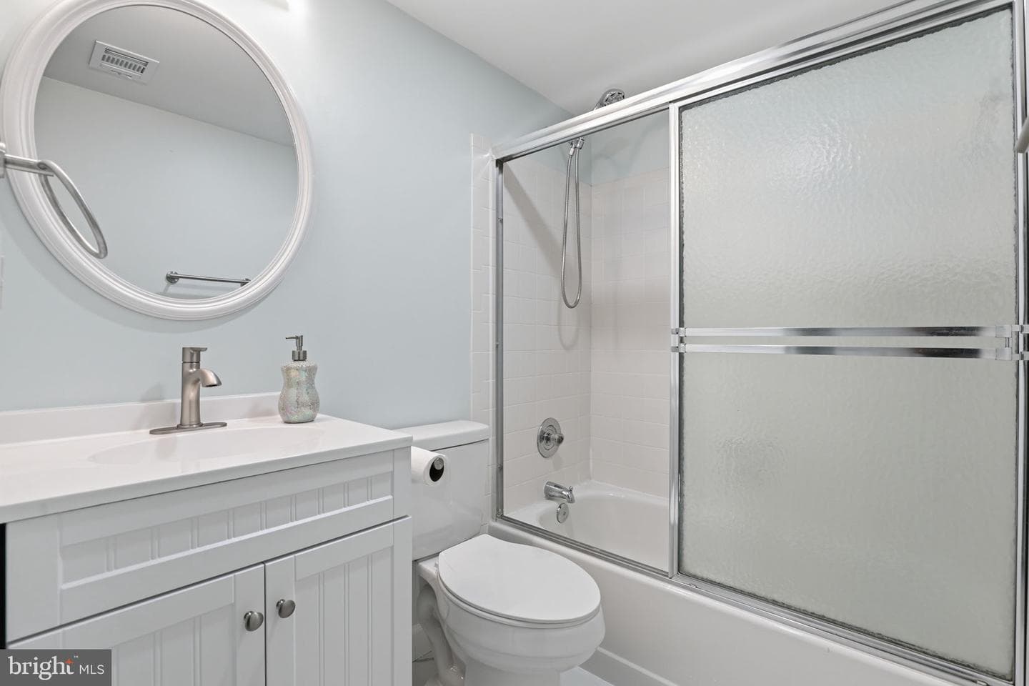 4630 Luxberry Drive photo 32