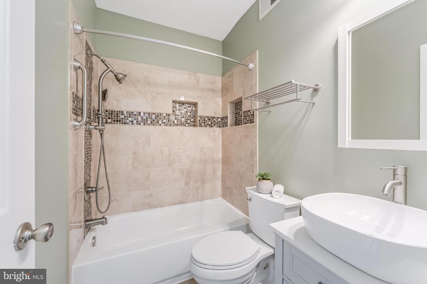3316 Thorngate Drive photo 32