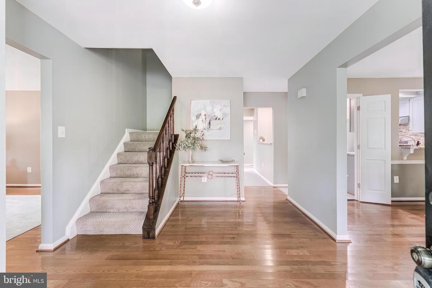 3316 Thorngate Drive photo 5
