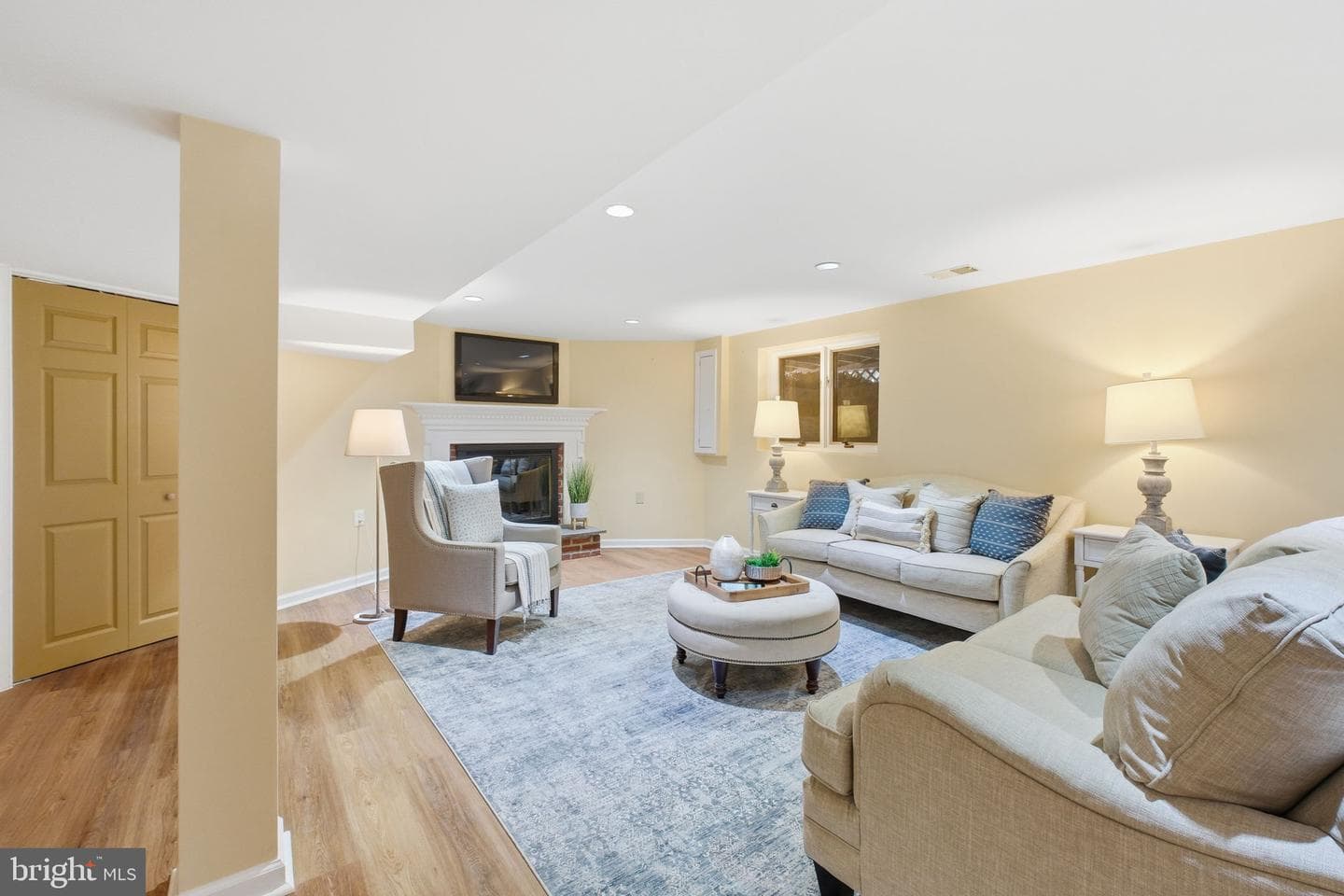 2101 Reynolds Street photo 35