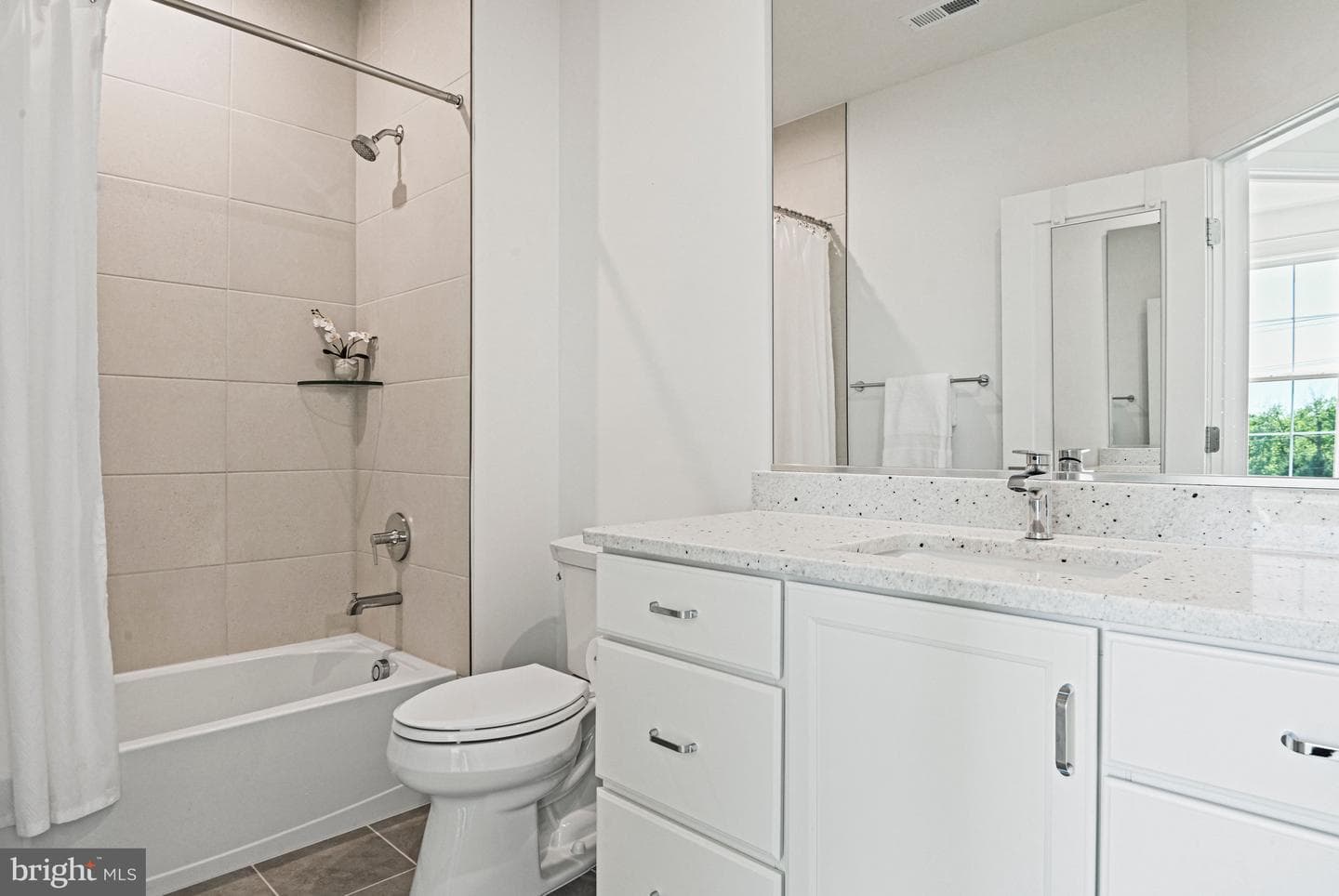 7382 Magarity Road photo 27