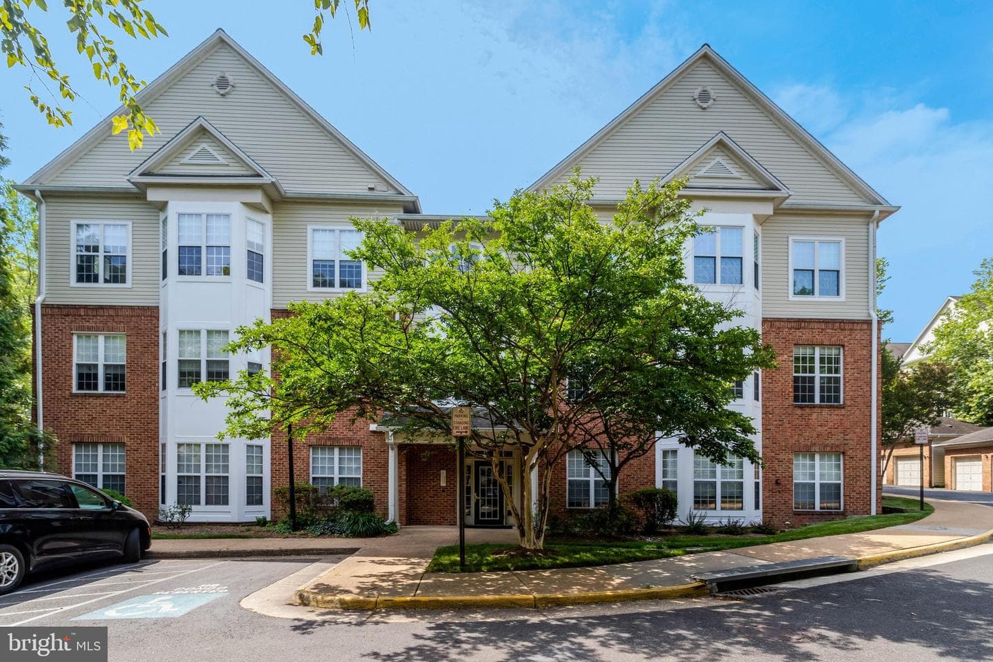 6495 Tayack Place #204, Alexandria