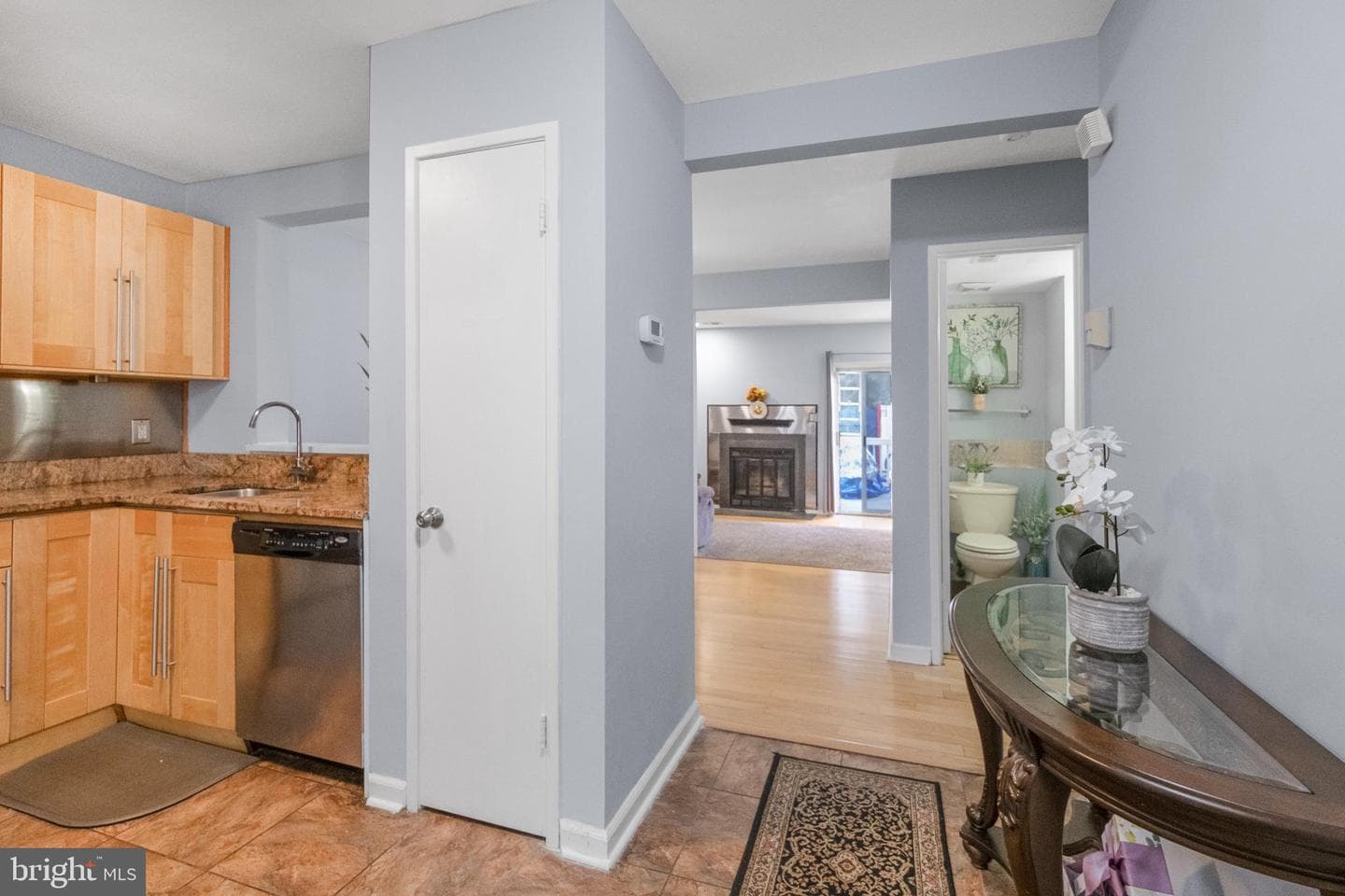 8603 Venoy Court photo 3
