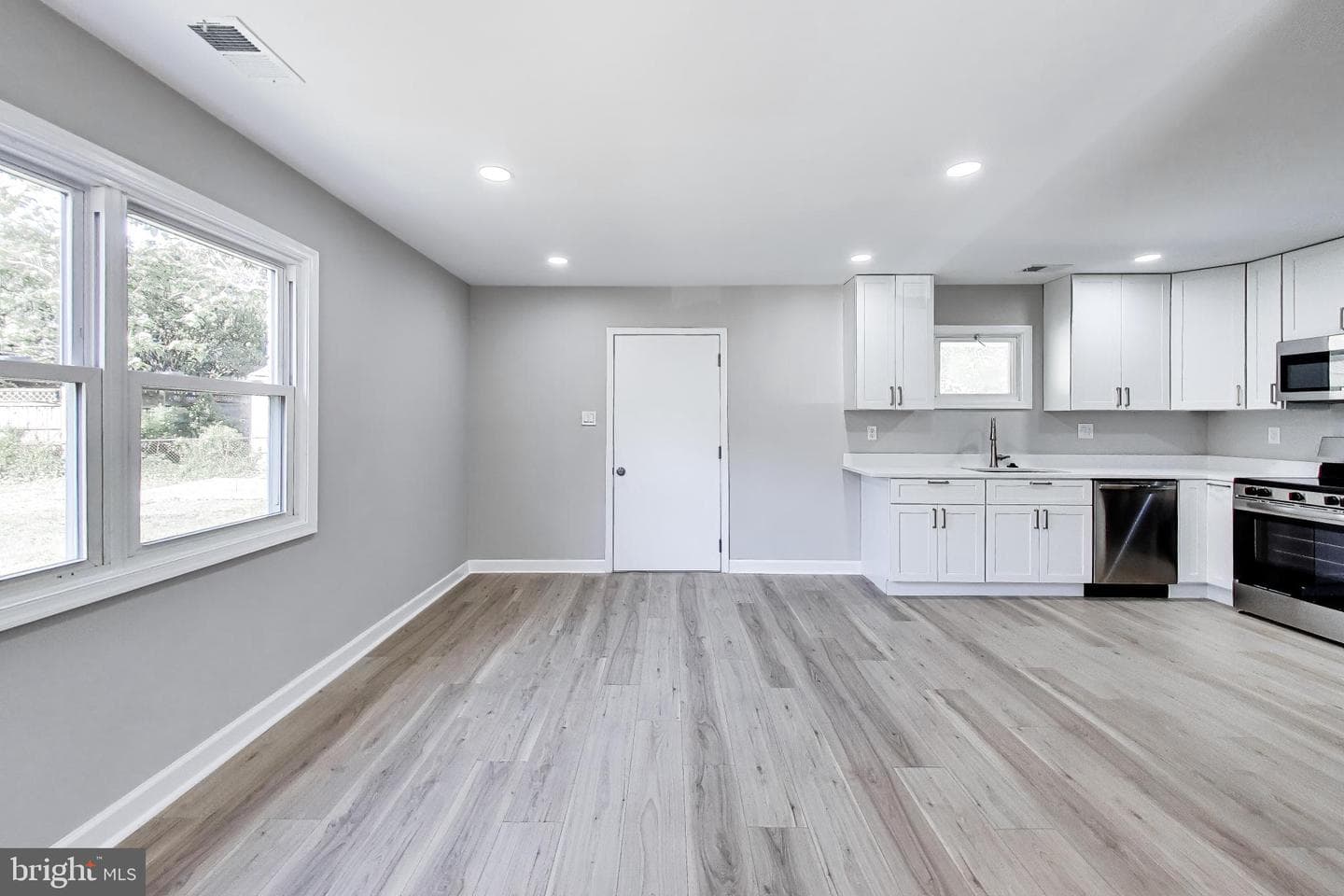 4102 Zion Court photo 6