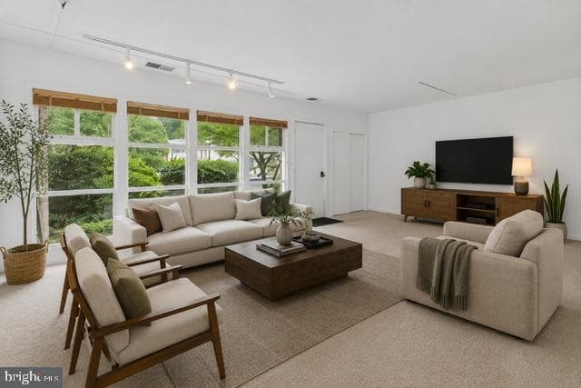 4420 Forest Glen Court photo 8