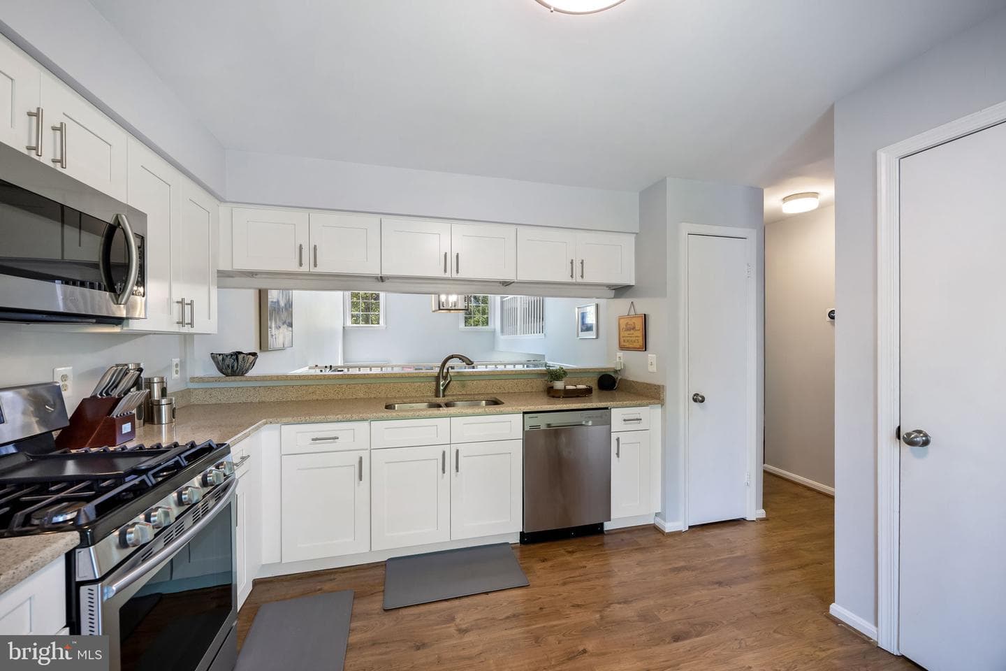 7595 Chrisland Cove photo 27